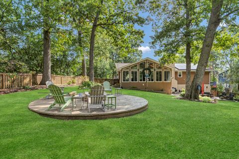 Tiny photo for 512 N Forest Drive, Addison, IL 60101 (MLS # 12478578)
