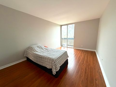 Tiny photo for 5500 Hillcrest Lane #3A, Lisle, IL 60532 (MLS # 12608267)