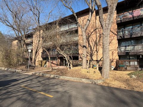 Photo of 5500 Hillcrest Lane #3A, Lisle, IL 60532 (MLS # 12608267)