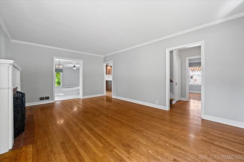 Tiny photo for 1222 James Street, Geneva, IL 60134 (MLS # 12459367)