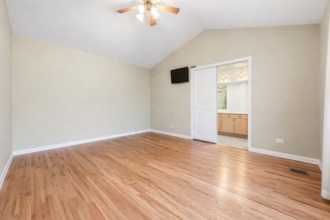 Tiny photo for 138 Emerald Drive, Streamwood, IL 60107 (MLS # 12621111)