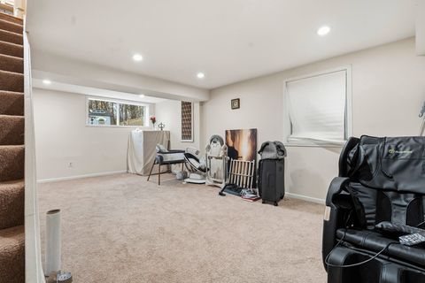 Tiny photo for 138 Emerald Drive, Streamwood, IL 60107 (MLS # 12621111)