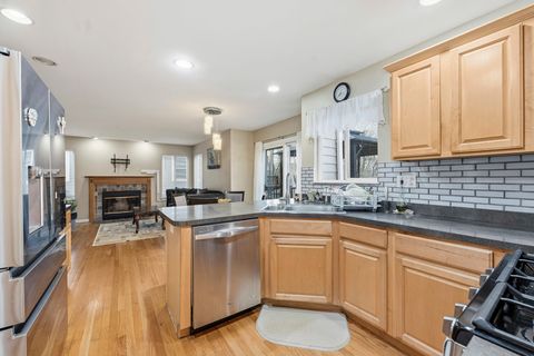 Tiny photo for 138 Emerald Drive, Streamwood, IL 60107 (MLS # 12621111)