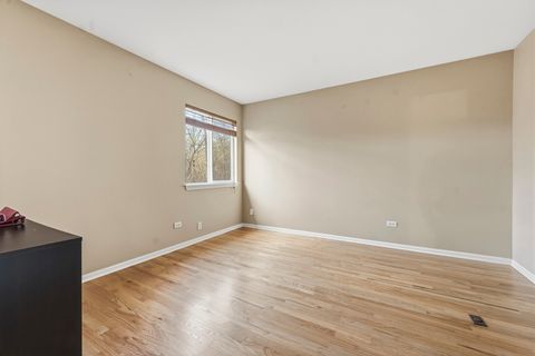 Tiny photo for 138 Emerald Drive, Streamwood, IL 60107 (MLS # 12621111)