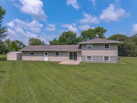 Tiny photo for 15795 E 2550 North Road, Hudson, IL 61748 (MLS # 12704368)