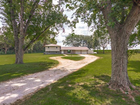 Tiny photo for 15795 E 2550 North Road, Hudson, IL 61748 (MLS # 12704368)