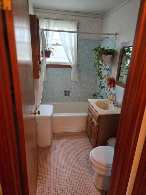 Tiny photo for 3421 Sunset Lane, Franklin Park, IL 60131 (MLS # 12502227)