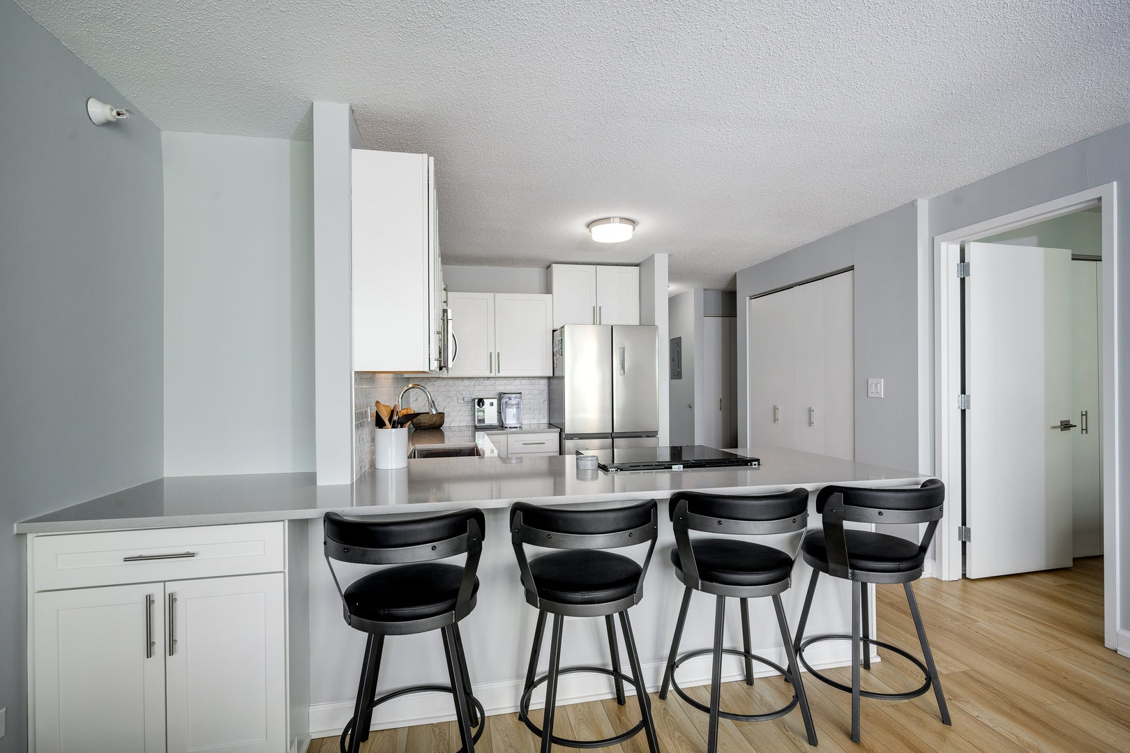 2 E Erie Street 3601