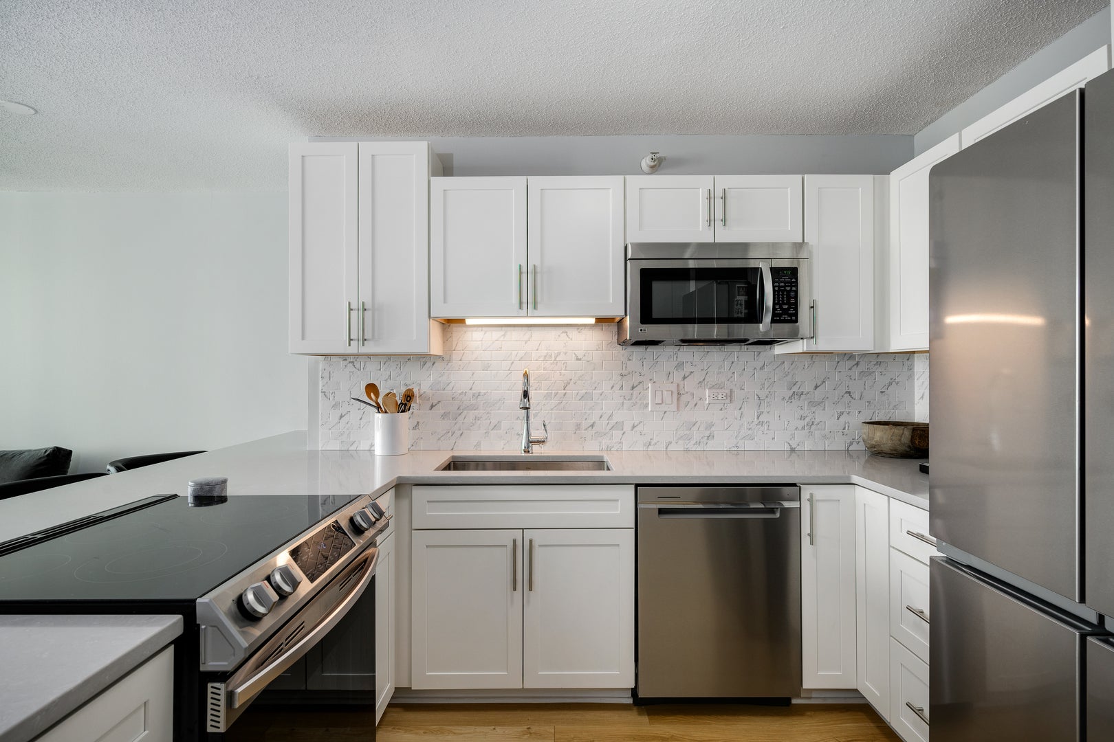 2 E Erie Street 3601