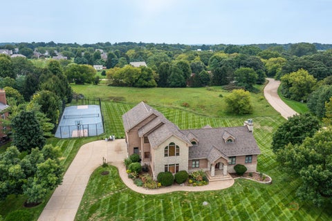 Photo of 8208 Country Shire Lane, Spring Grove, IL 60081 (MLS # 12736466)