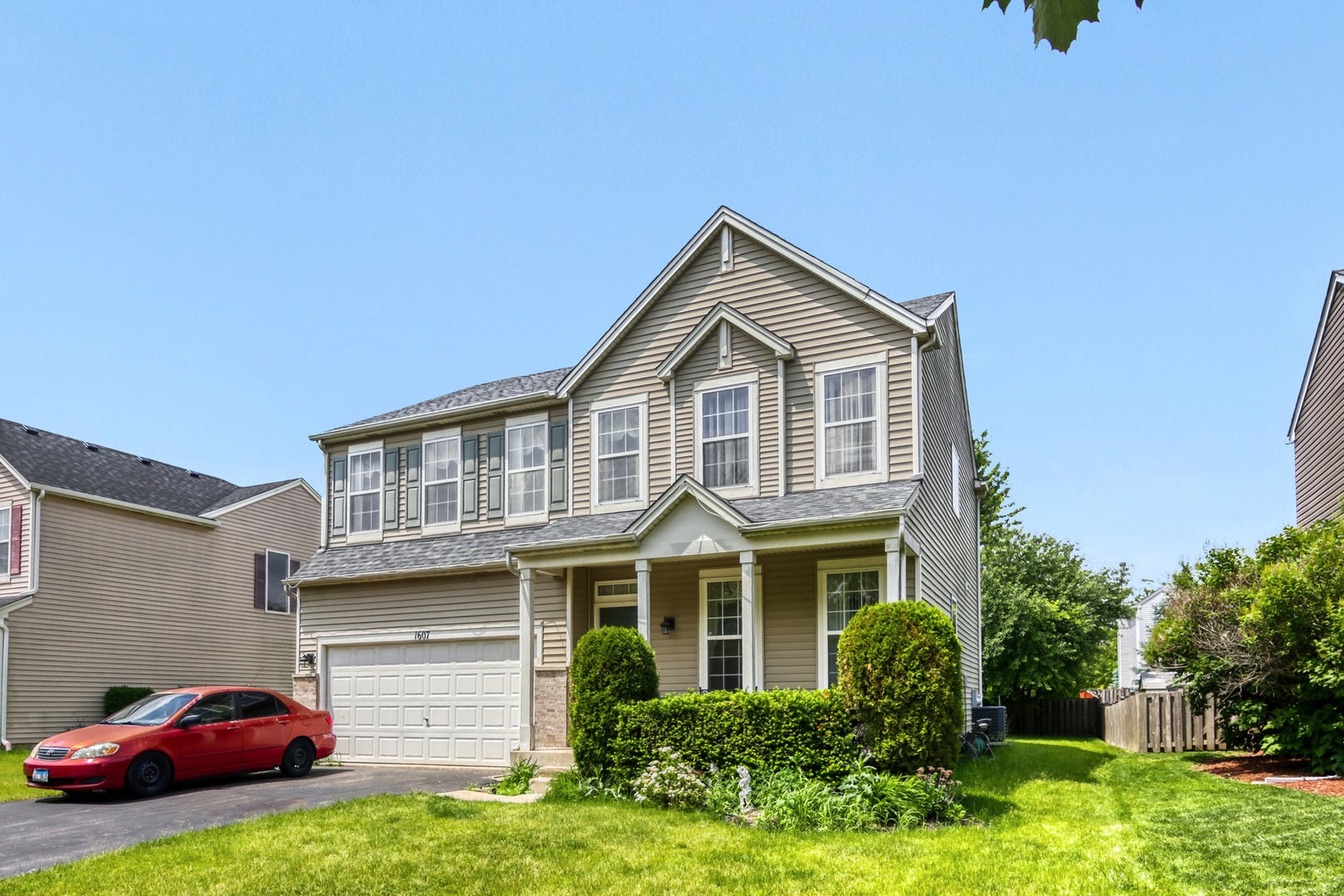 1607 Mountain Ridge Pass