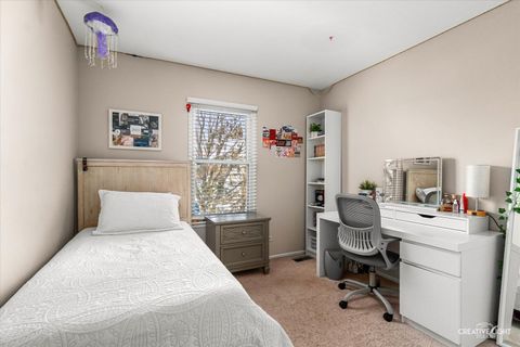 Tiny photo for 205 Churchill Lane, Aurora, IL 60504 (MLS # 12530974)