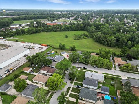 Tiny photo for 3312 E 170th Street, Lansing, IL 60438 (MLS # 12553603)