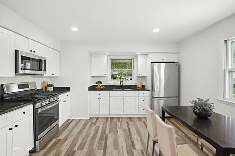 Tiny photo for 3312 E 170th Street, Lansing, IL 60438 (MLS # 12553603)