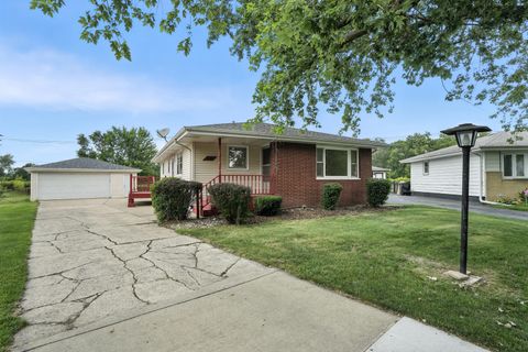 Tiny photo for 3312 E 170th Street, Lansing, IL 60438 (MLS # 12553603)