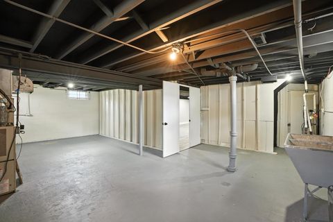 Tiny photo for 3312 E 170th Street, Lansing, IL 60438 (MLS # 12553603)