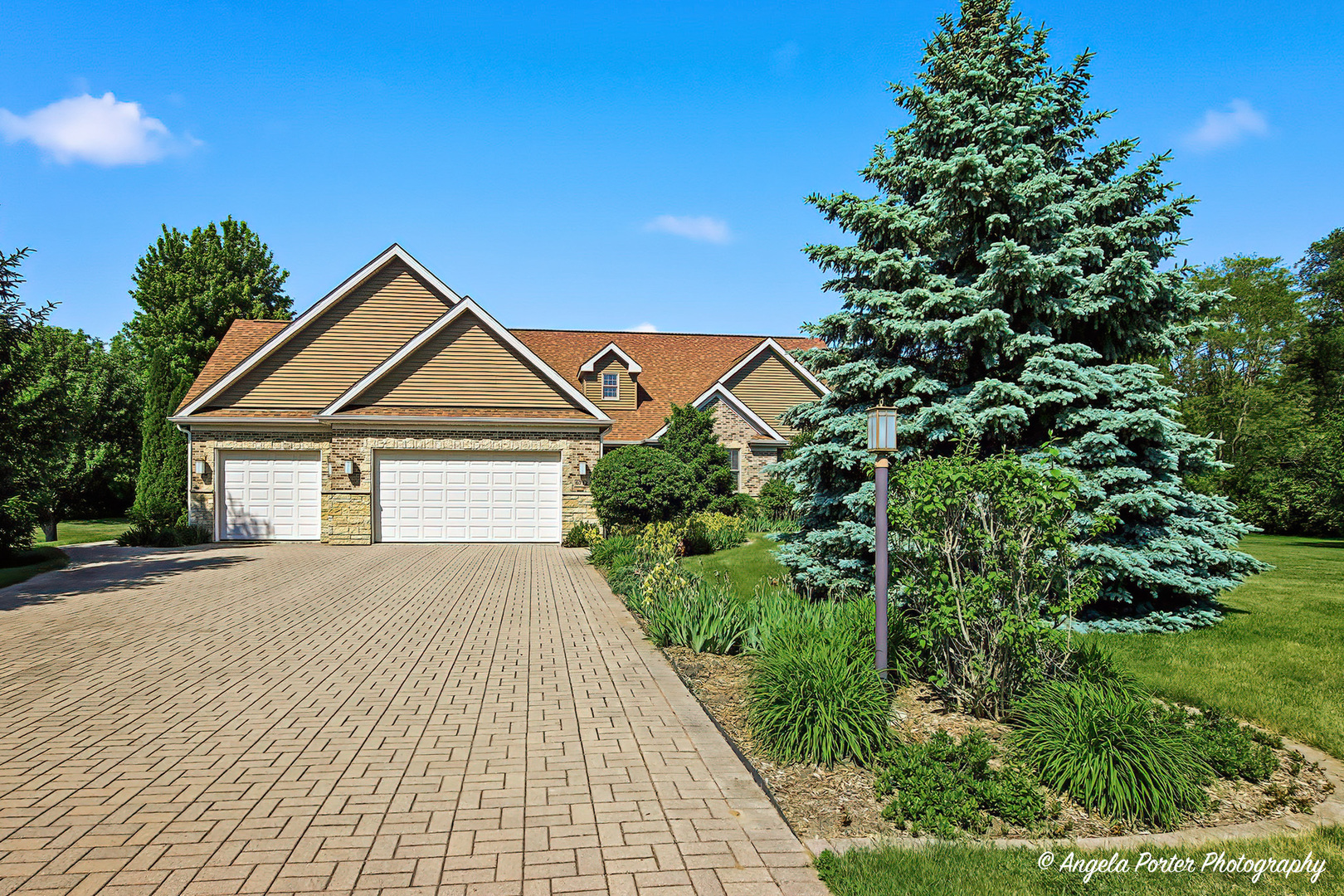 6712 Burning Tree Circle