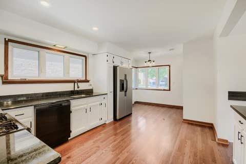 Tiny photo for 10056 S Talman Avenue, Chicago, IL 60655 (MLS # 12687982)