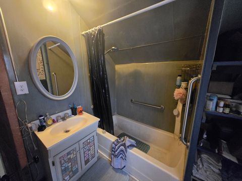 Tiny photo for 1014 W 4th Street, Peoria, IL 61605 (MLS # 12579379)