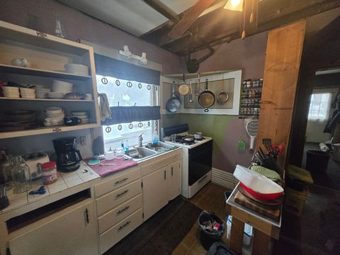 Tiny photo for 1014 W 4th Street, Peoria, IL 61605 (MLS # 12579379)