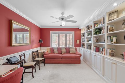 Tiny photo for 3 Oak Brook Club Drive #E207, Oak Brook, IL 60523 (MLS # 12517197)