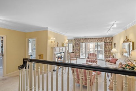 Tiny photo for 3 Oak Brook Club Drive #E207, Oak Brook, IL 60523 (MLS # 12517197)