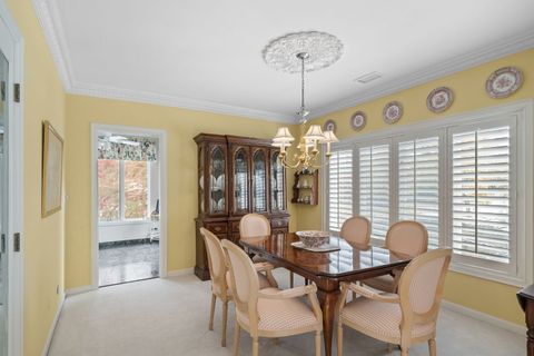 Tiny photo for 3 Oak Brook Club Drive #E207, Oak Brook, IL 60523 (MLS # 12517197)