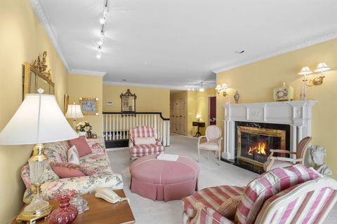 Tiny photo for 3 Oak Brook Club Drive #E207, Oak Brook, IL 60523 (MLS # 12517197)