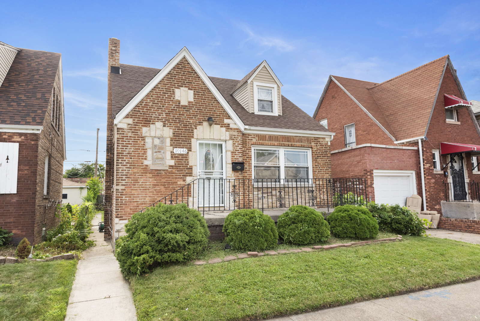 View Chicago, IL 60628 house