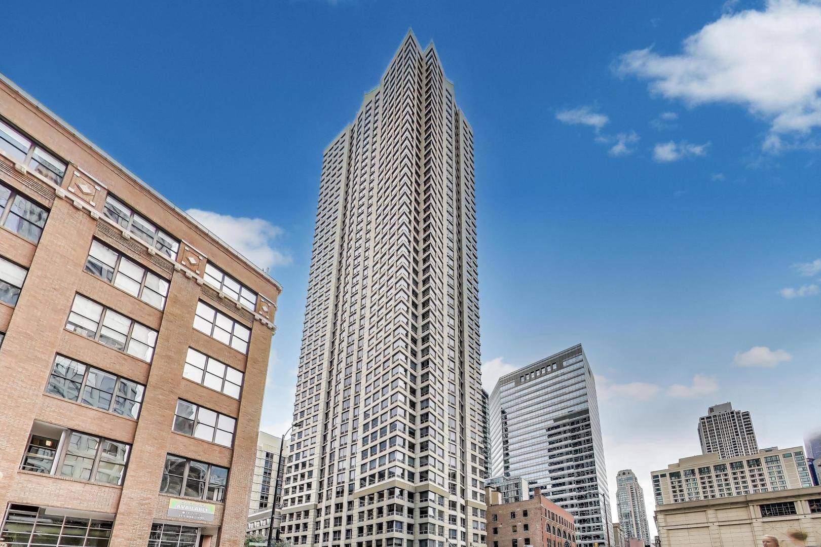 440 N Wabash Avenue 1605