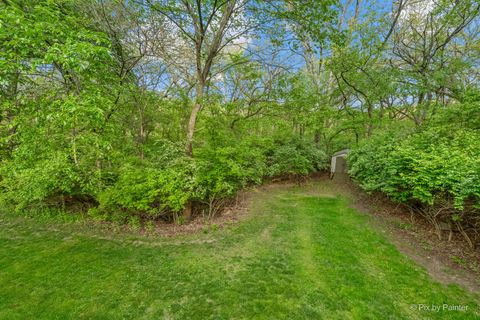 Tiny photo for 655 Oakview Drive, Algonquin, IL 60102 (MLS # 12655043)