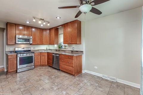 Tiny photo for 6520 Ridge Drive, Chicago Ridge, IL 60415 (MLS # 12745436)