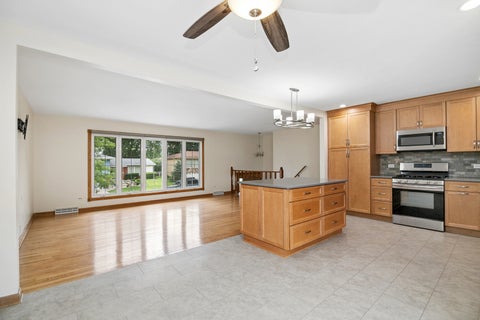 Tiny photo for 15120 Willow Lane, Oak Forest, IL 60452 (MLS # 12709513)
