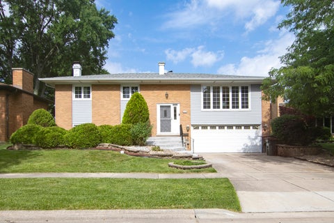 Photo of 15120 Willow Lane, Oak Forest, IL 60452 (MLS # 12709513)