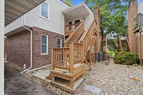 Photo of 903 N Linden Street #22, Normal, IL 61761 (MLS # 12690873)