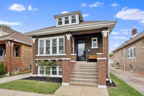Tiny photo for 2336 Scoville Avenue, Berwyn, IL 60402 (MLS # 12493468)