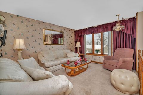 Tiny photo for 334 Hemlock Avenue, Romeoville, IL 60446 (MLS # 12528731)