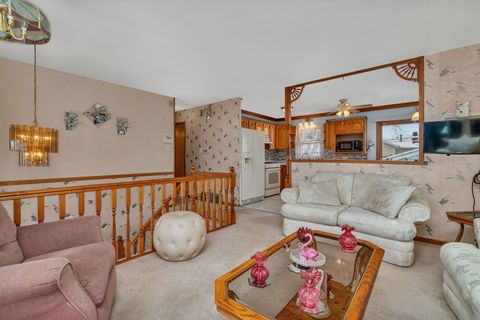 Tiny photo for 334 Hemlock Avenue, Romeoville, IL 60446 (MLS # 12528731)