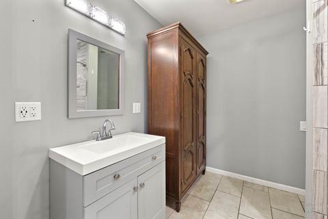 Tiny photo for 4433 Wildwood Drive, Crystal Lake, IL 60014 (MLS # 12694363)