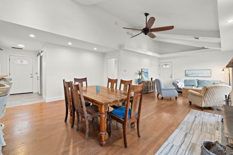 Tiny photo for 4433 Wildwood Drive, Crystal Lake, IL 60014 (MLS # 12694363)