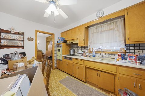 Tiny photo for 834 N Maple Drive, Chicago Heights, IL 60411 (MLS # 12610309)