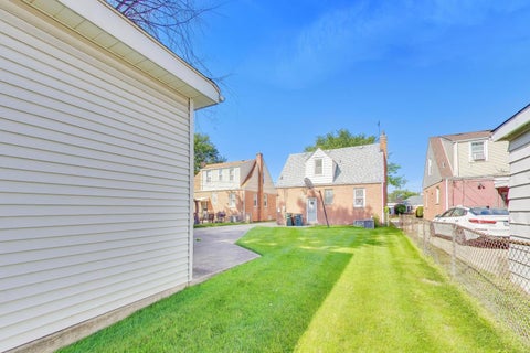 Tiny photo for 423 Frederick Avenue, Bellwood, IL 60104 (MLS # 12692941)