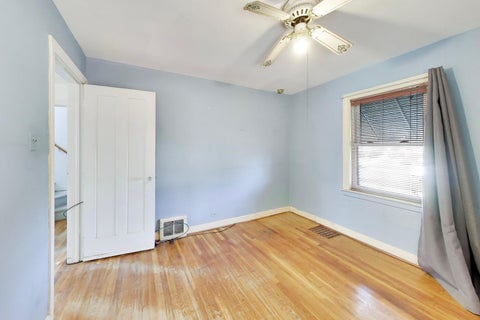 Tiny photo for 423 Frederick Avenue, Bellwood, IL 60104 (MLS # 12692941)
