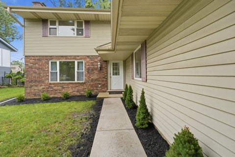 Tiny photo for 1134 Pinehurst Lane, Schaumburg, IL 60193 (MLS # 12761202)