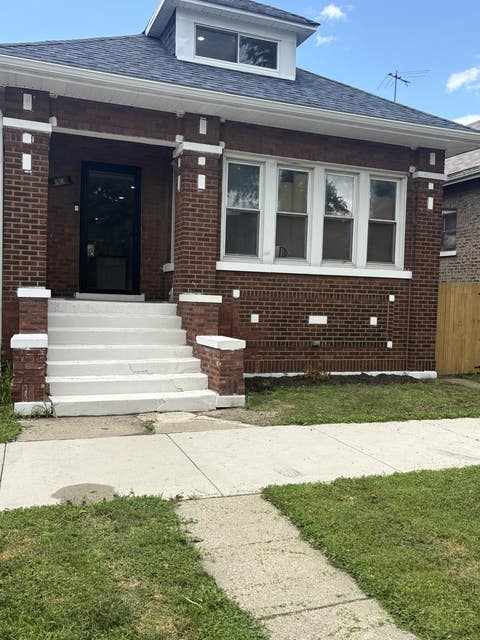 Photo of 7832 S Vernon Avenue, Chicago, IL 60619 (MLS # 12670795)