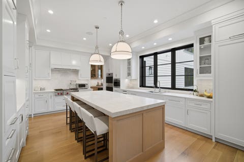 Tiny photo for 2701 Daiquiri Drive, Riverwoods, IL 60015 (MLS # 12685695)