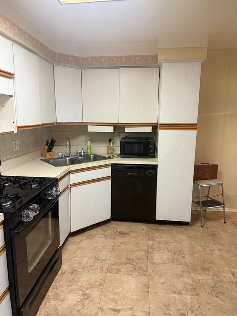 Tiny photo for 250 Lake Boulevard #218, Buffalo Grove, IL 60089 (MLS # 12509430)