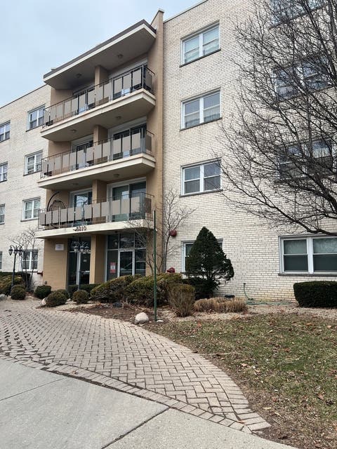 Photo of 8210 Elmwood Avenue #403, Skokie, IL 60077 (MLS # 12733109)