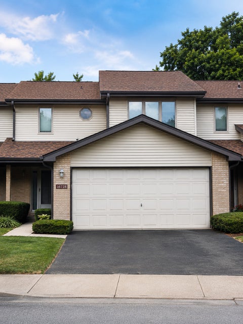 Photo of 16728 Sheridans Trail, Orland Park, IL 60467 (MLS # 12700819)
