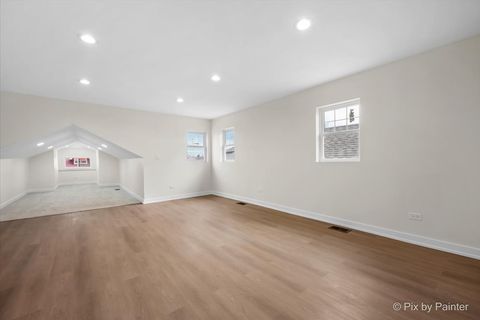 Tiny photo for 2922 N Kilpatrick Avenue, Chicago, IL 60641 (MLS # 12548637)